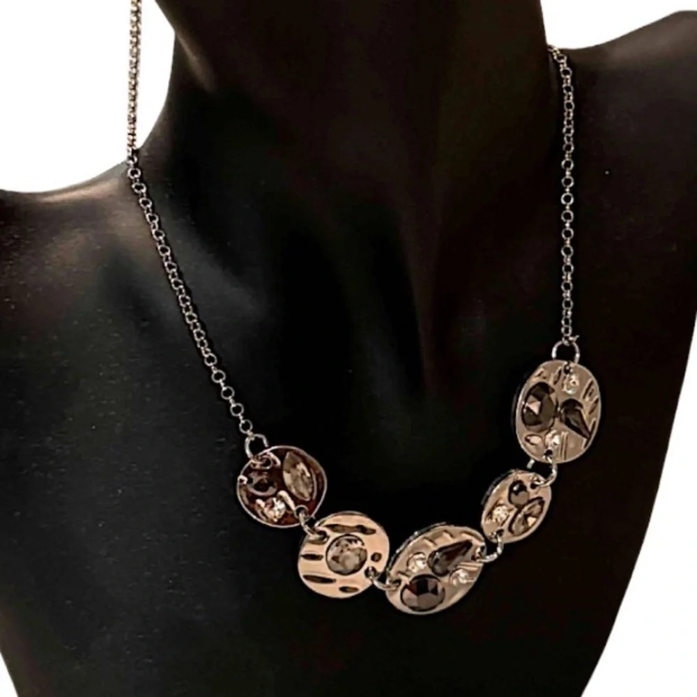 Silver STONED pieces Necklace & Earring Set NEW IN BOX